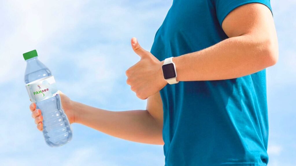 Tracking wellness with a PAHnee water bottle
